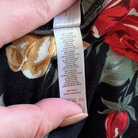 LuLaRoe Floral Irma Size XS - Picture 4 of 5